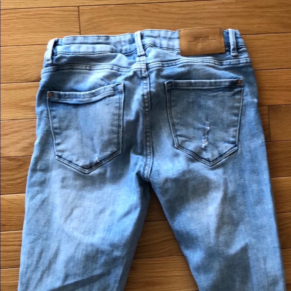 Zara Ripped Jeans - Picture 3 of 3